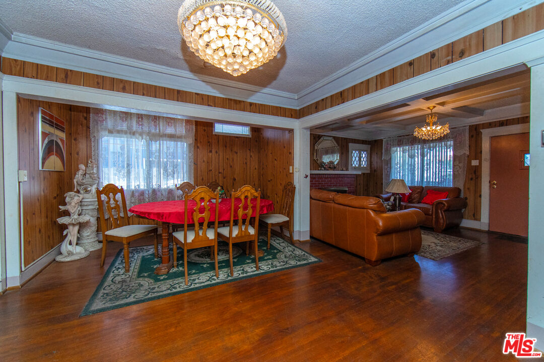 Property photo for 178 N Mariposa Ave, Los Angeles, CA