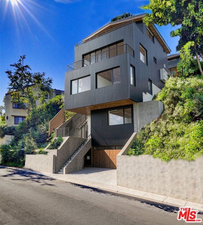 Property photo for 2367 Lake View Ave, Los Angeles, CA
