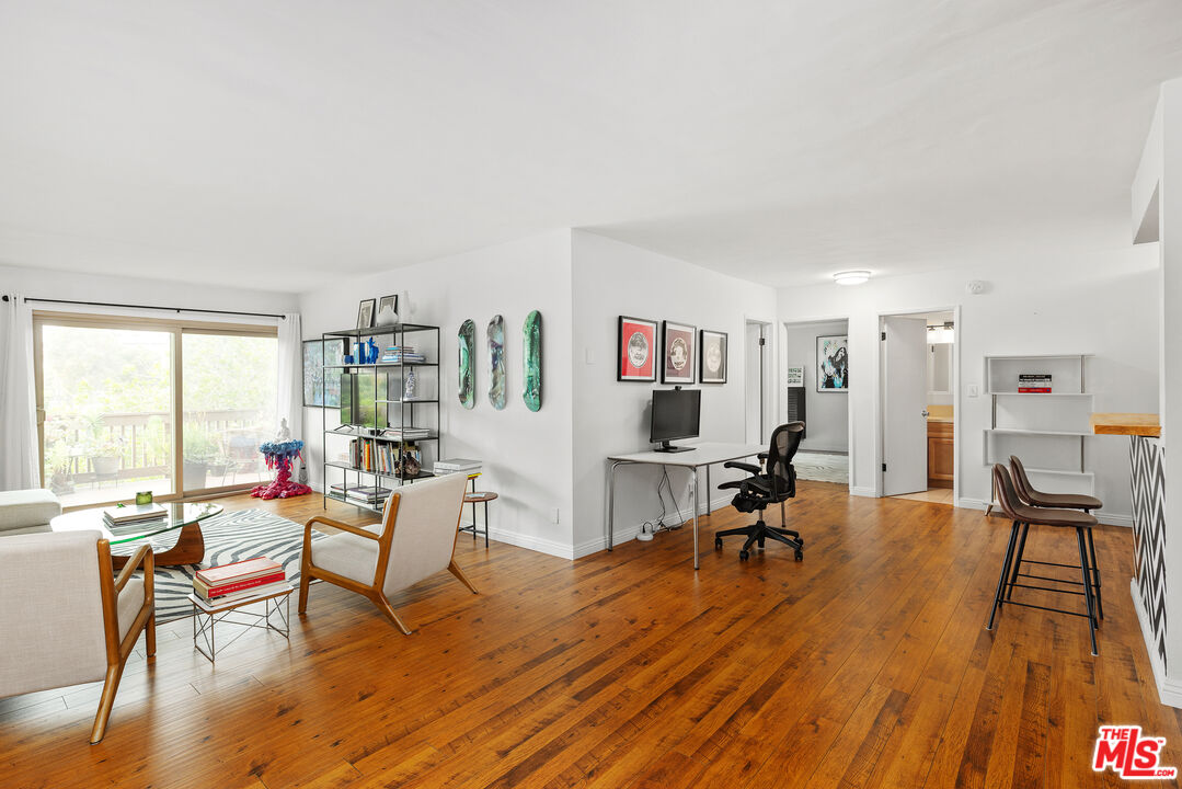 Property photo for 5950 Buckingham Pkwy, #305, Culver City, CA