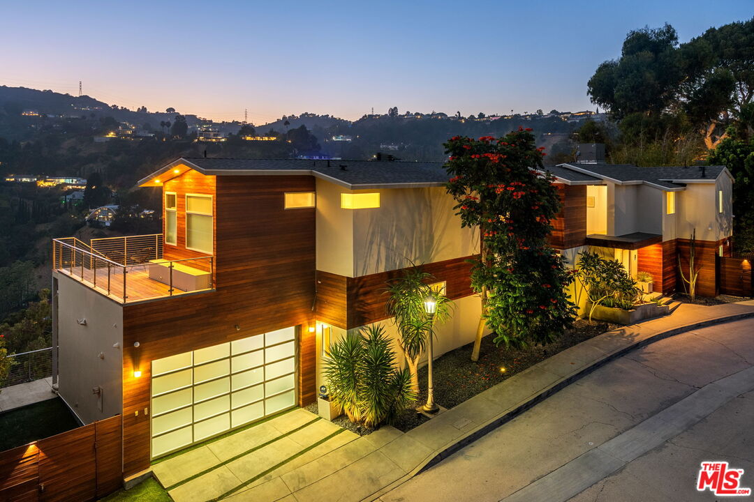 Property photo for 2229 Castilian Dr, Los Angeles, CA
