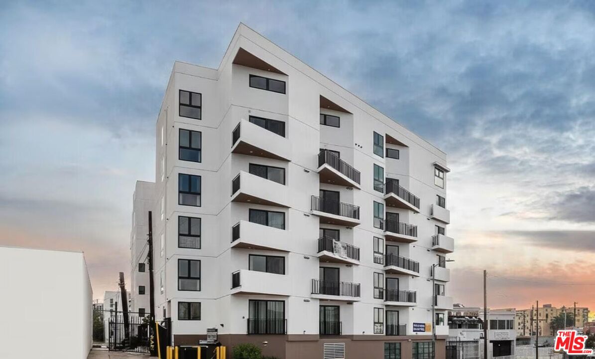 Property photo for 825 S Coronado St, #404, Los Angeles, CA