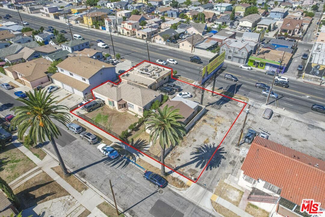 Property photo for 1025 W 101st St, Los Angeles, CA