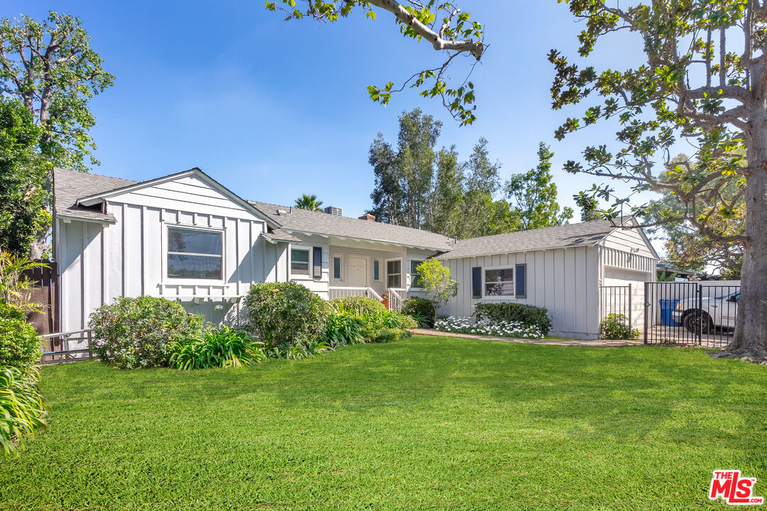 Property photo for 2536 Roscomare Rd, Los Angeles, CA