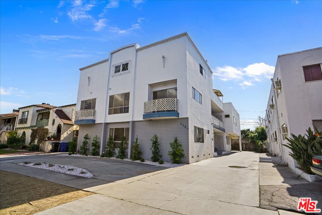 Property photo for 6082 Cashio St, Los Angeles, CA