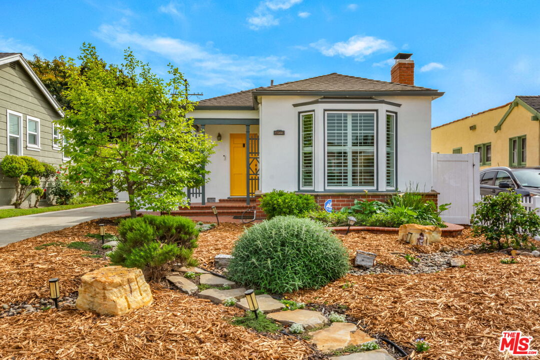Property photo for 4012 W 58th Pl, Los Angeles, CA