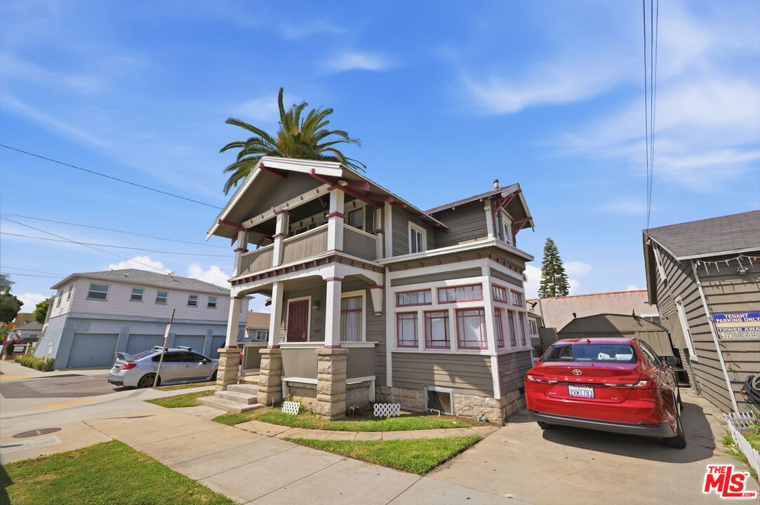 Property photo for 201 E Eagle St, Long Beach, CA