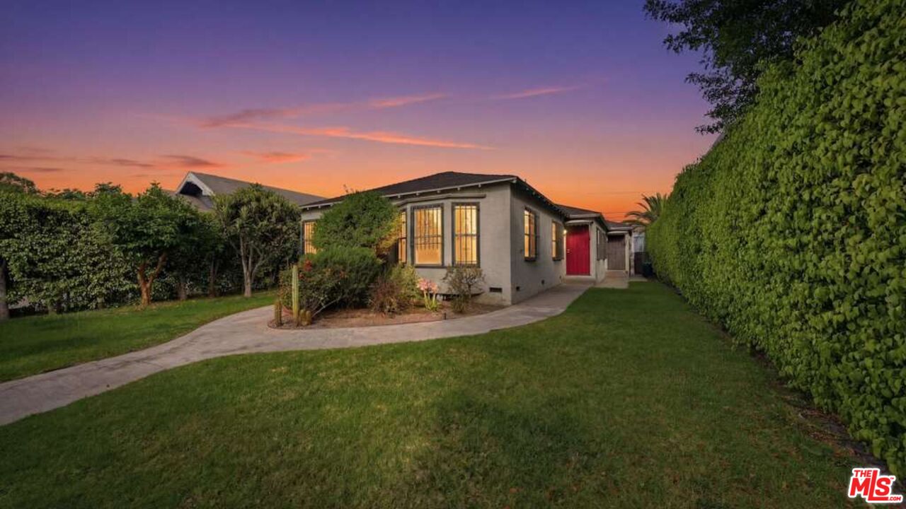 Property photo for 2613 Jeffries Ave, Los Angeles, CA