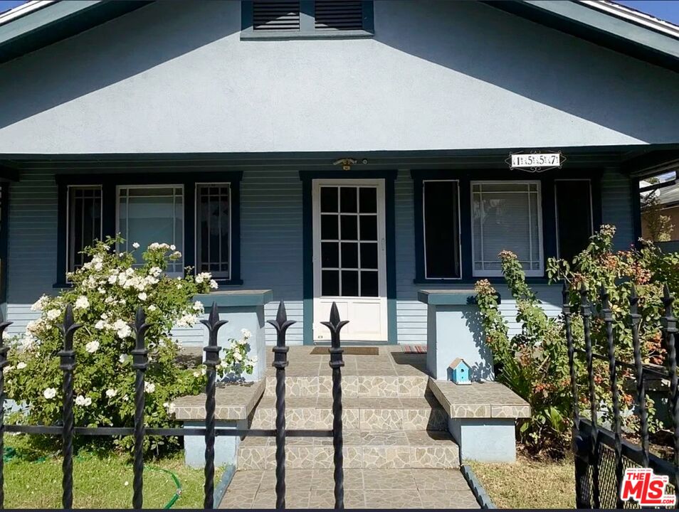 Property photo for 1557 W 29th St, Los Angeles, CA