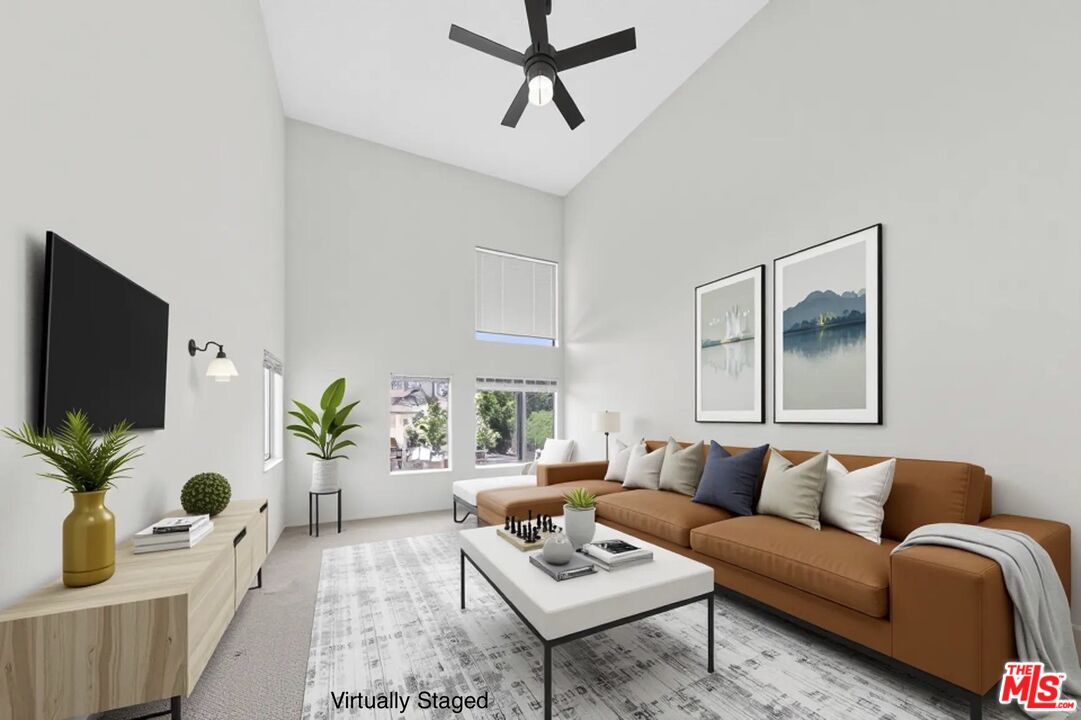 Property photo for 1118 Valencia St, #310, Los Angeles, CA