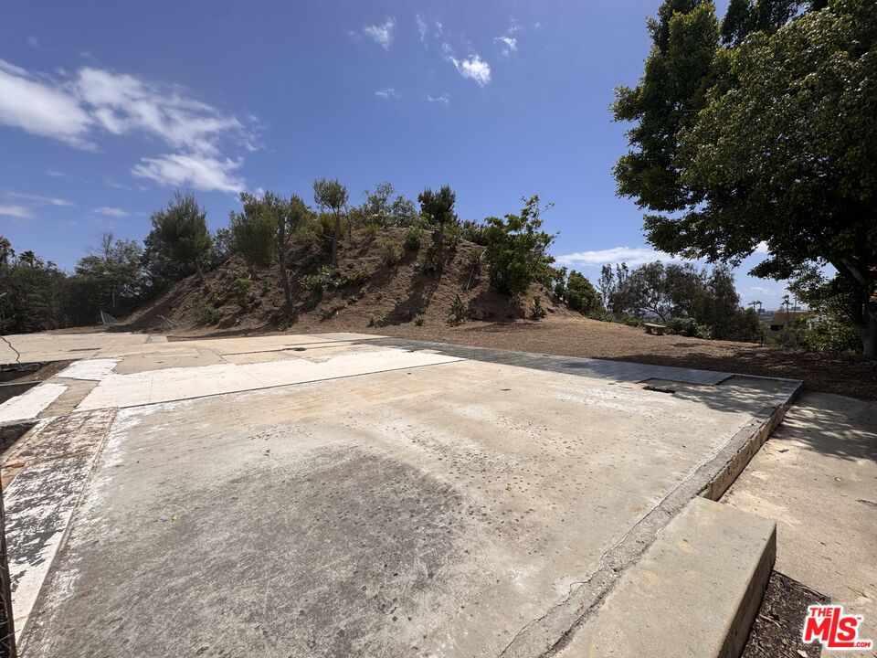 Property photo for 1309 Laurel Way, Beverly Hills, CA