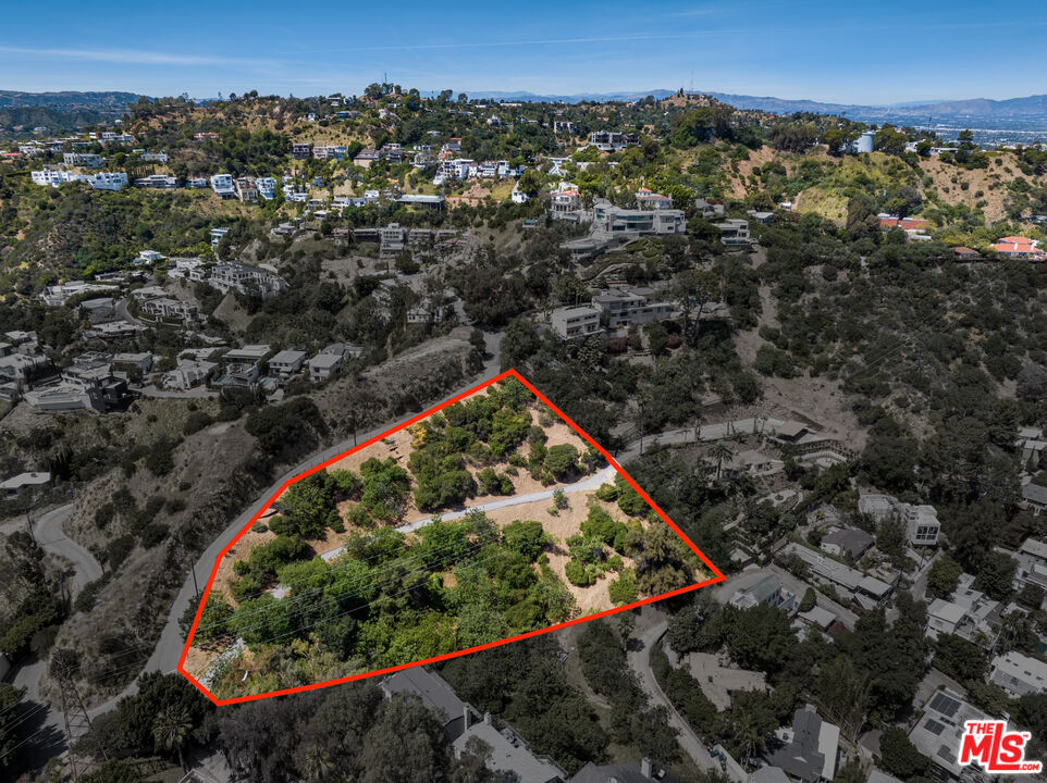 Property photo for 1858 Blue Heights Dr, Los Angeles, CA