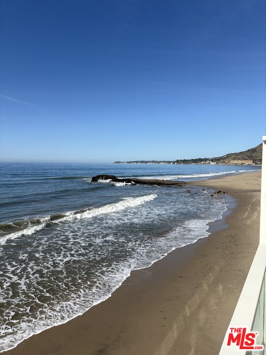 Property photo for 25216 1/2 Malibu Rd, Malibu, CA
