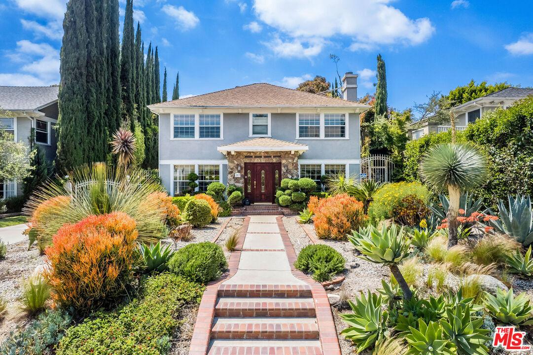 Property photo for 257 S Van Ness Ave, Los Angeles, CA