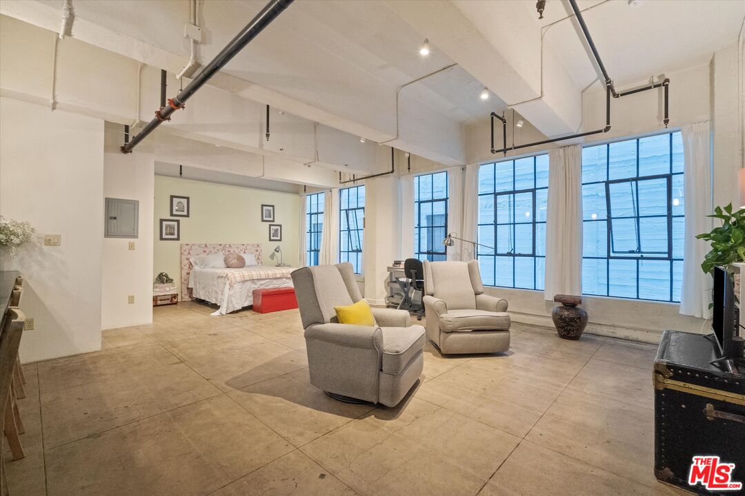Property photo for 746 S Los Angeles St, #403, Los Angeles, CA