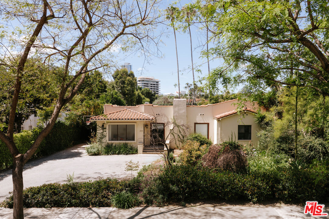 Property photo for 505 N Roxbury Dr, Beverly Hills, CA