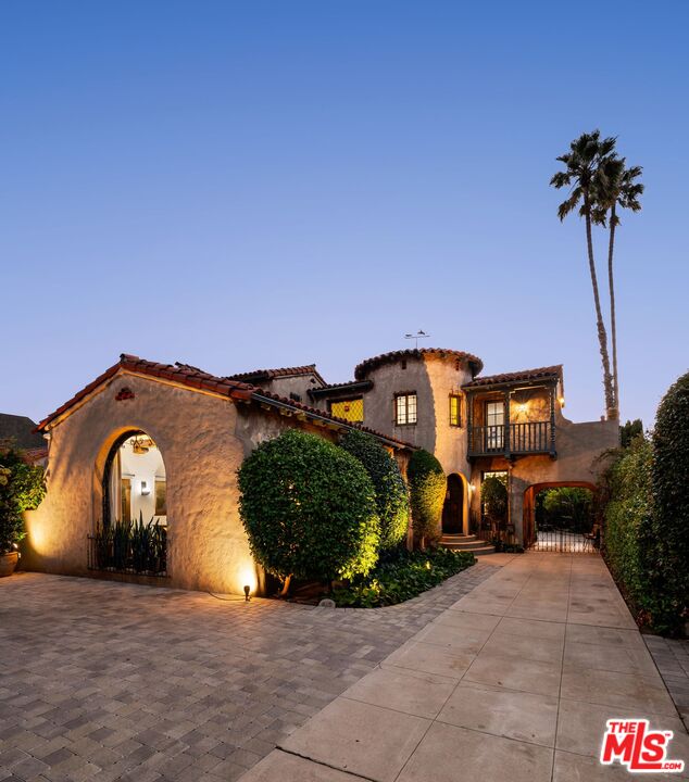 Property photo for 615 S Highland Ave, Los Angeles, CA