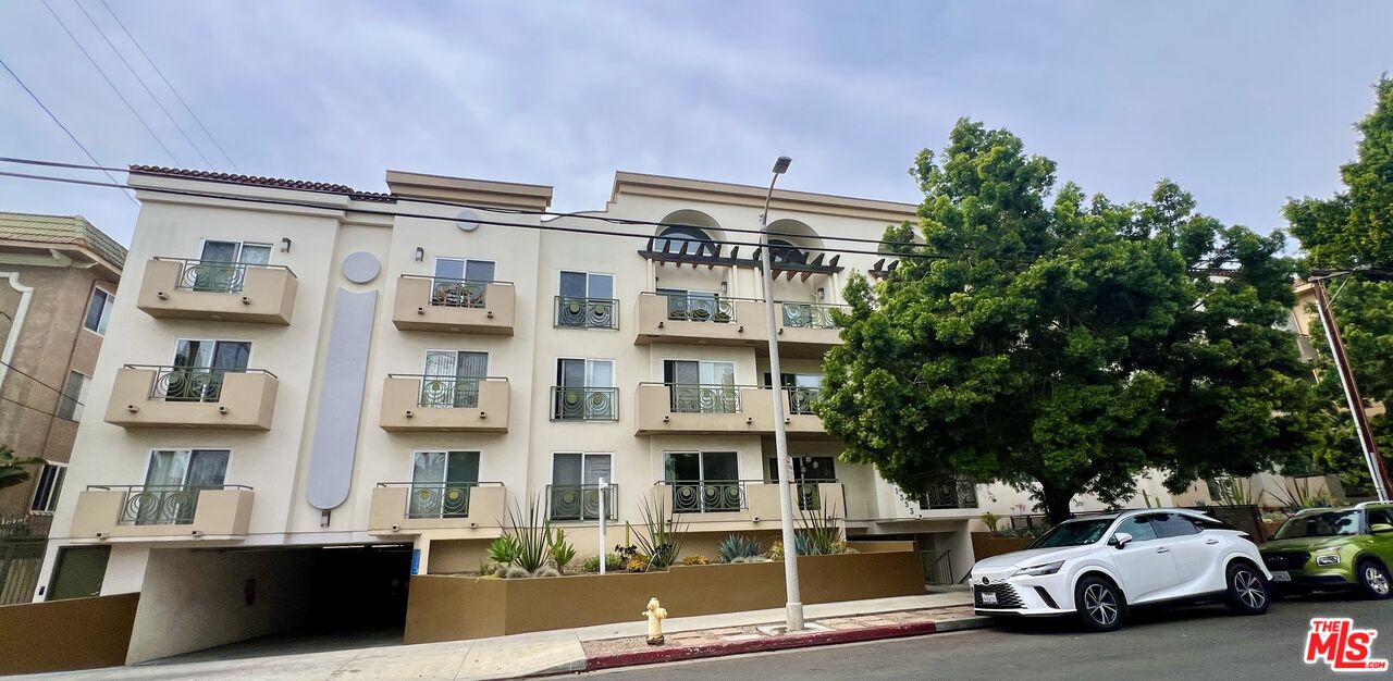 Property photo for 1353 N Fuller Ave, #3, Los Angeles, CA