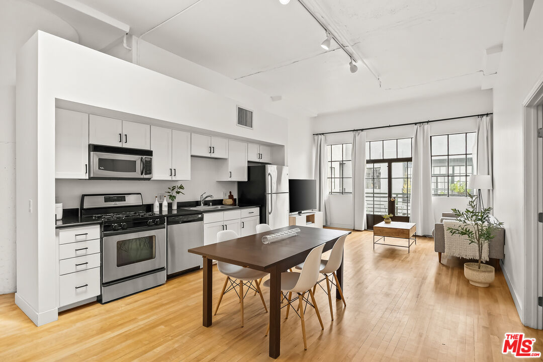 Property photo for 420 S San Pedro St, #628, Los Angeles, CA