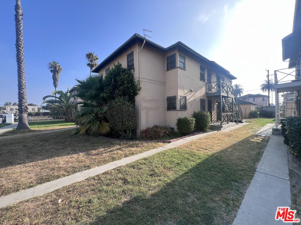 Property photo for 6130 S Hobart Blvd, Los Angeles, CA