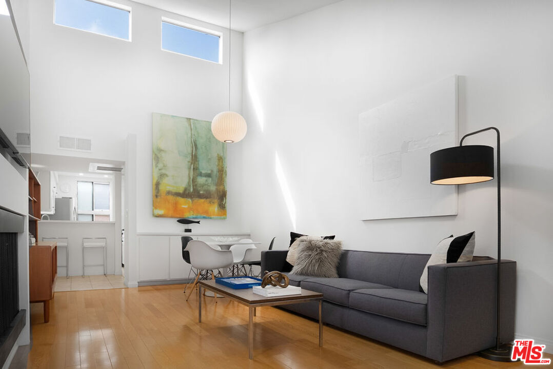 Property photo for 943 12th St, #7, Santa Monica, CA