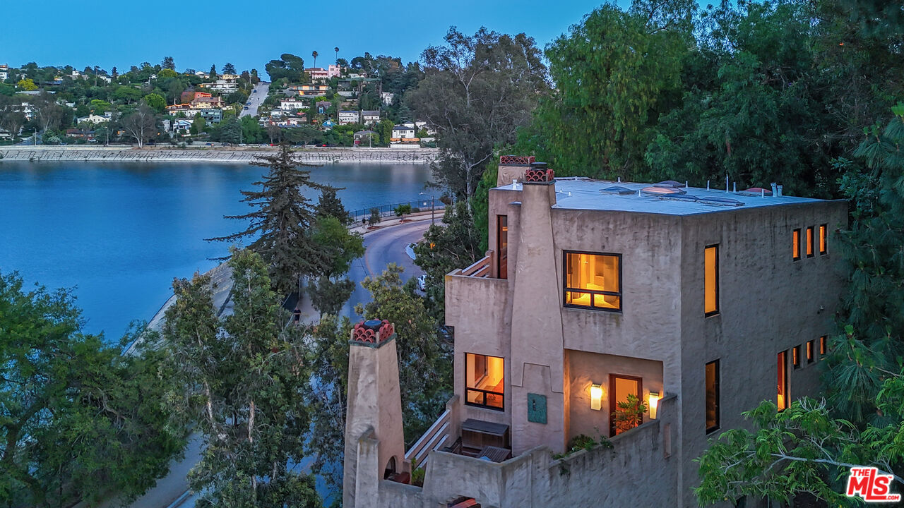 Property photo for 2011 W Silver Lake Dr, Los Angeles, CA