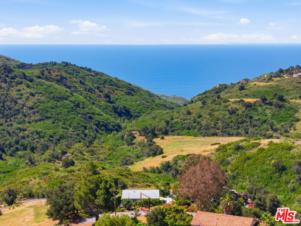 Property photo for 3065 S S Foose Rd, Malibu, CA