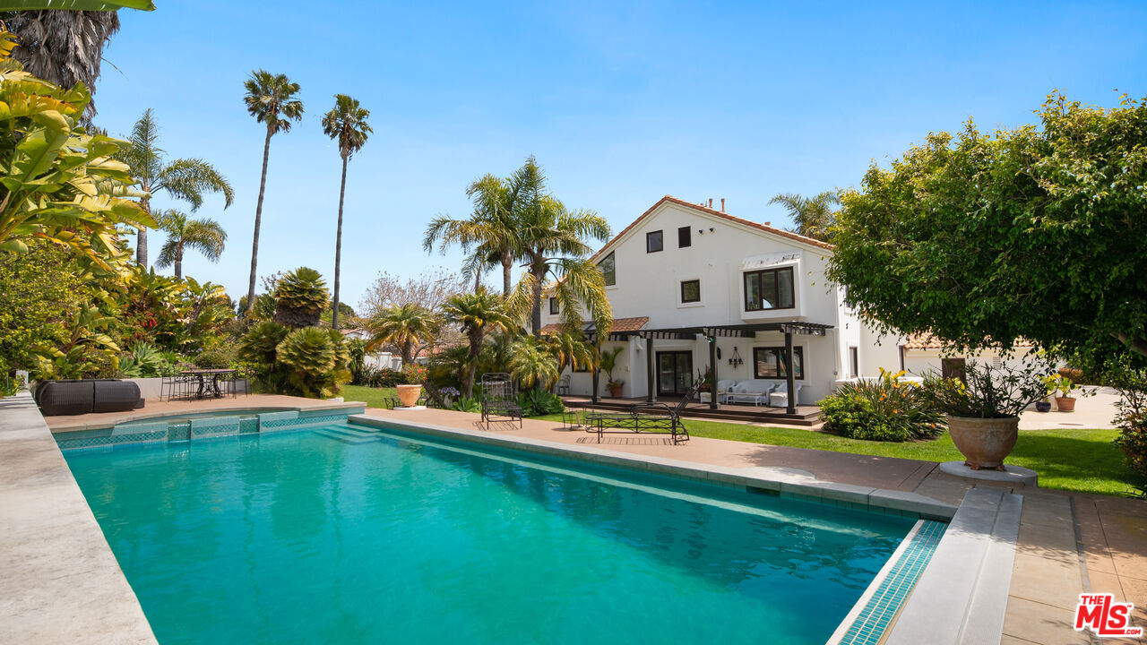 Property photo for 29675 Harvester Rd, Malibu, CA