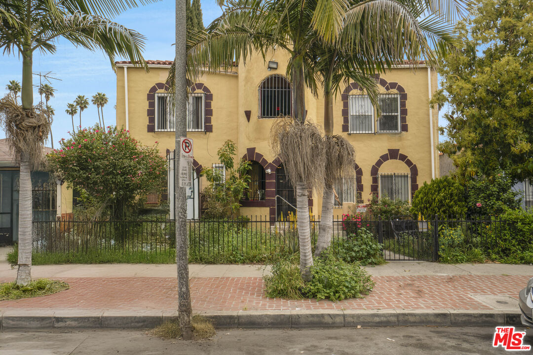 Property photo for 1061 W 57th St, Los Angeles, CA