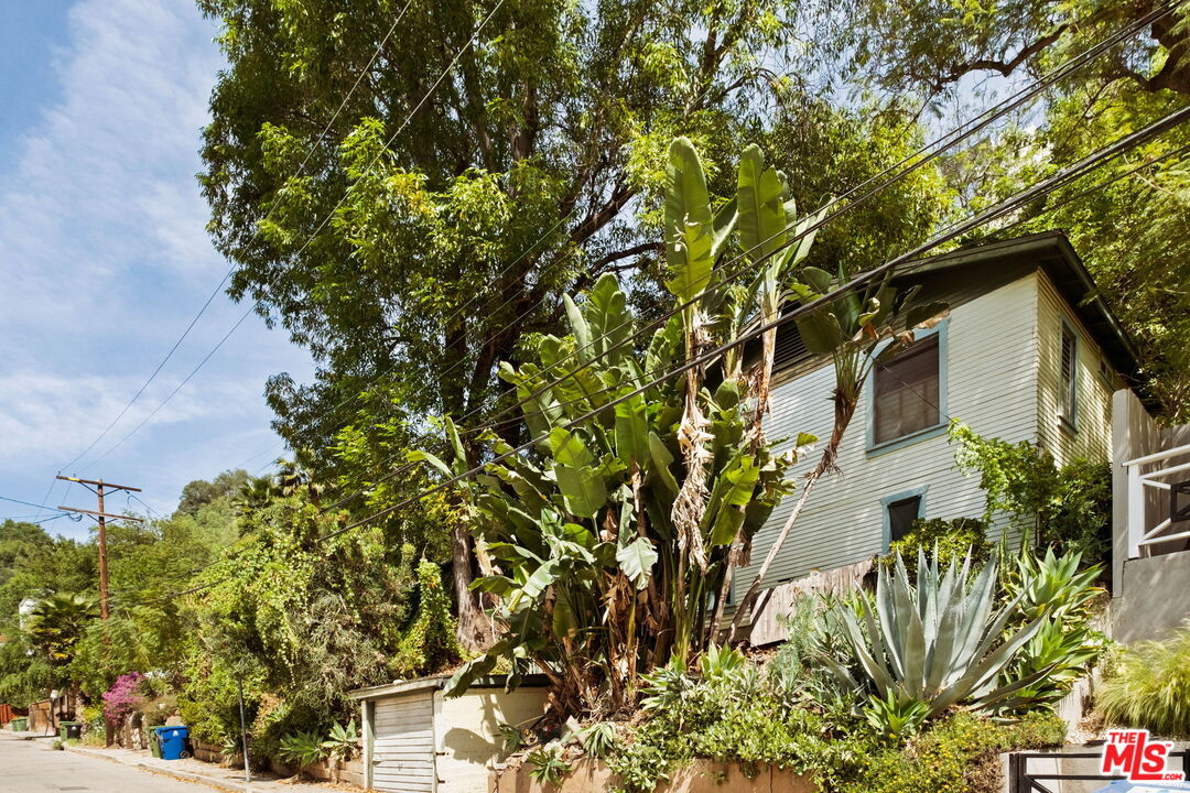Property photo for 416 Museum Dr, Los Angeles, CA