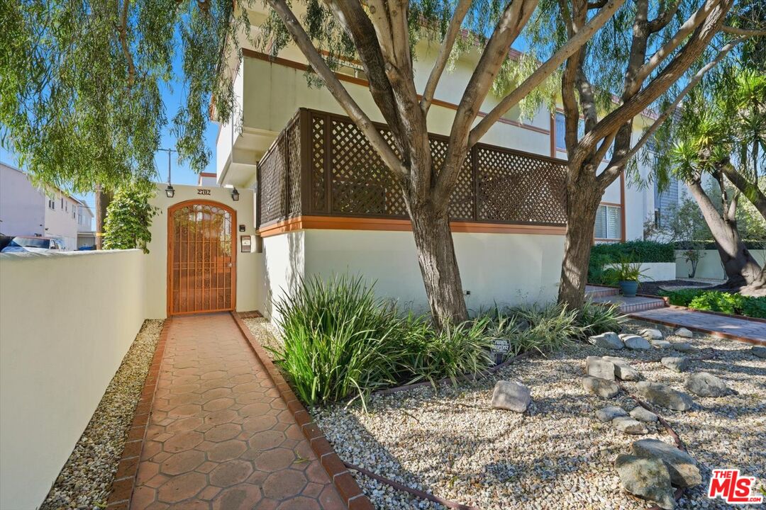 Property photo for 2702 11th St, #5, Santa Monica, CA
