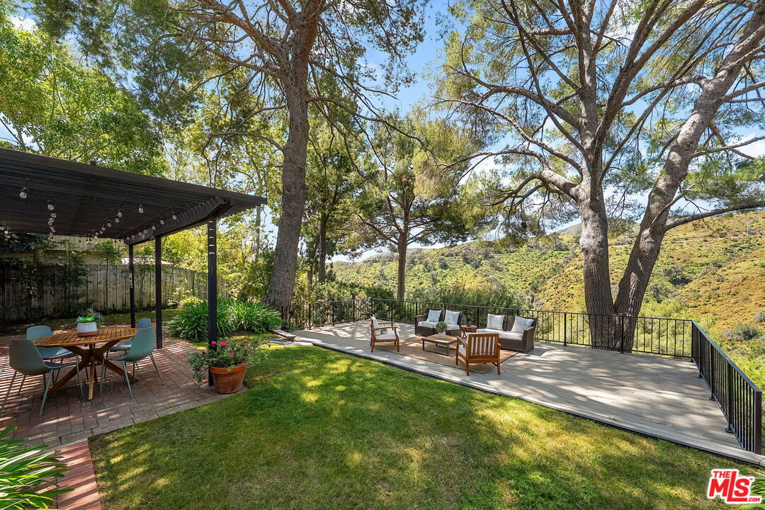 Property photo for 2521 La Condesa Dr, Los Angeles, CA