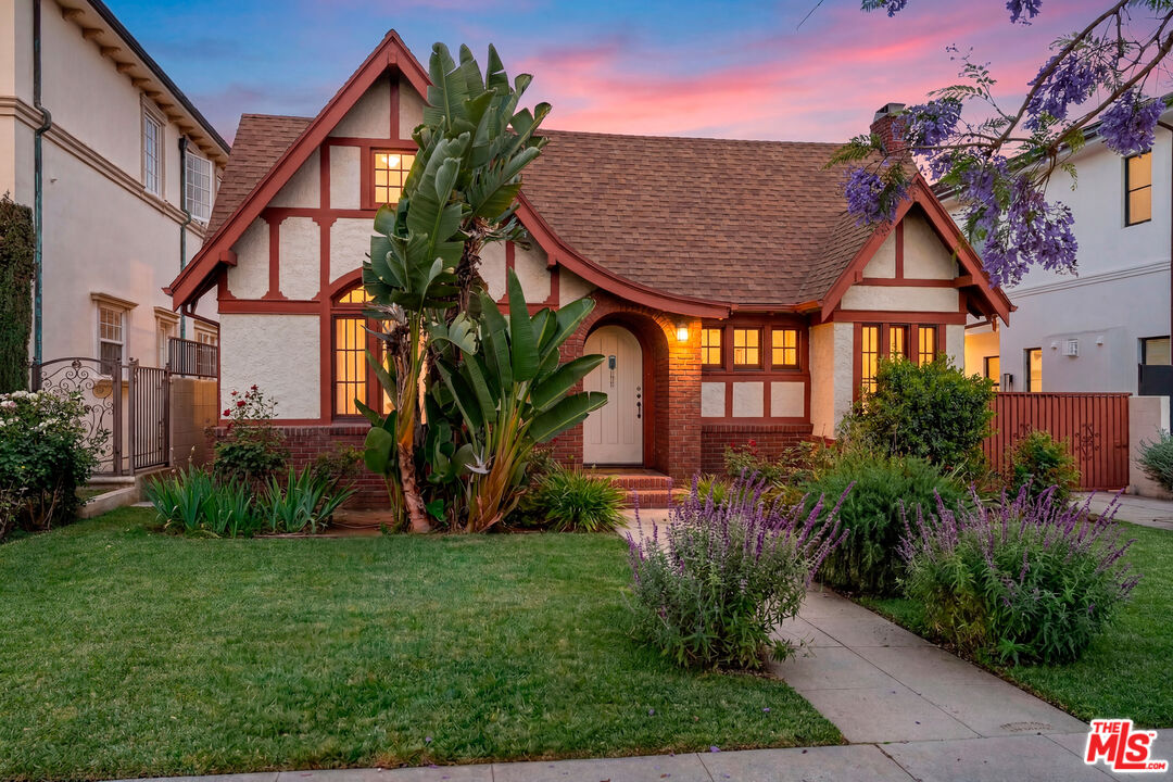 Property photo for 312 N Palm Dr, Beverly Hills, CA