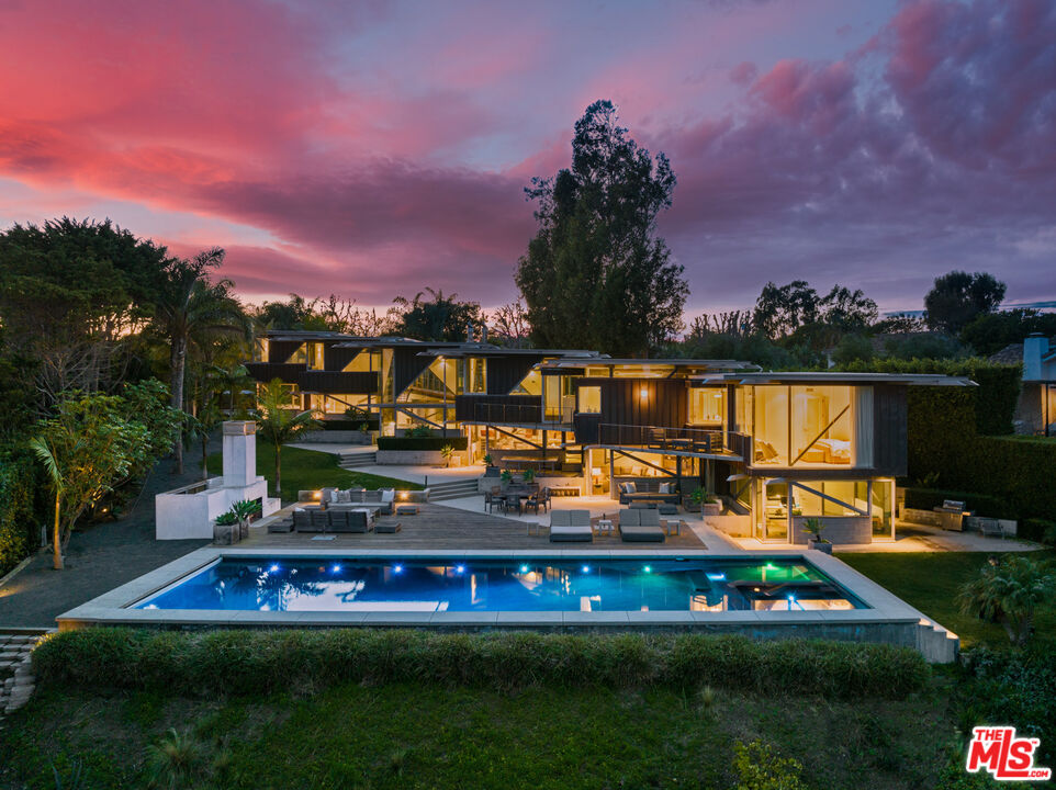 Property photo for 28827 Grayfox St, Malibu, CA