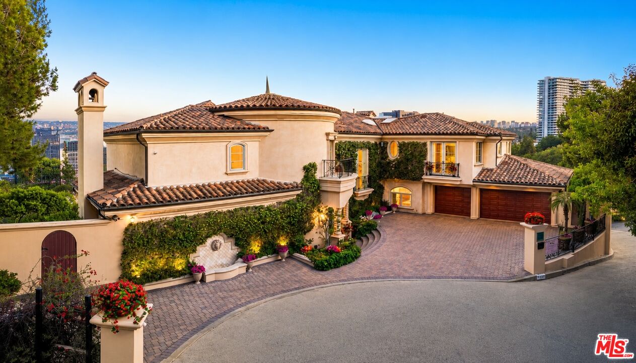 Property photo for 1260 St Ives Pl, Los Angeles, CA