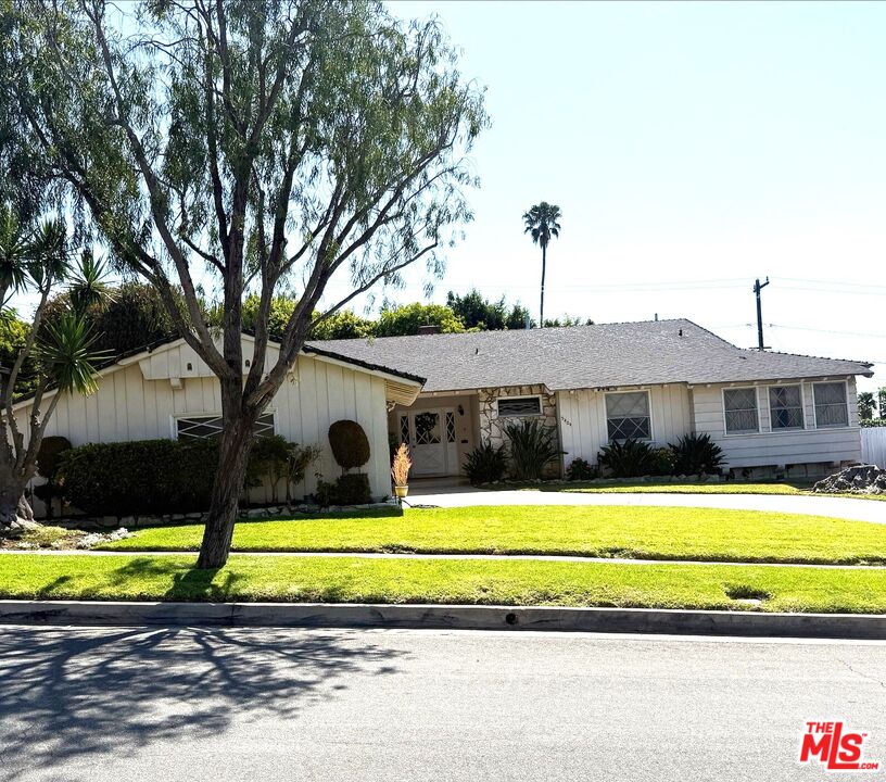Property photo for 5404 S Corning Ave, Los Angeles, CA