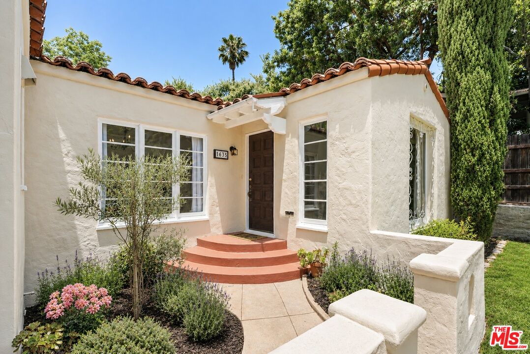 Property photo for 1635 N Coronado St, Los Angeles, CA