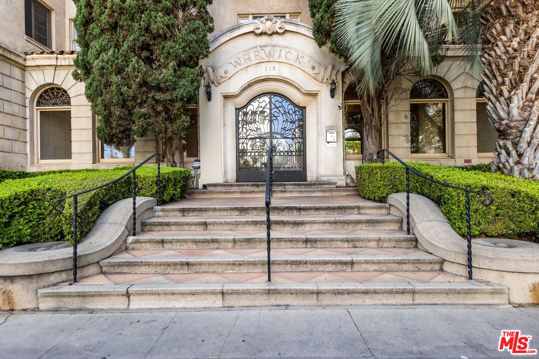 Property photo for 109 N Sycamore Ave, #405, Los Angeles, CA