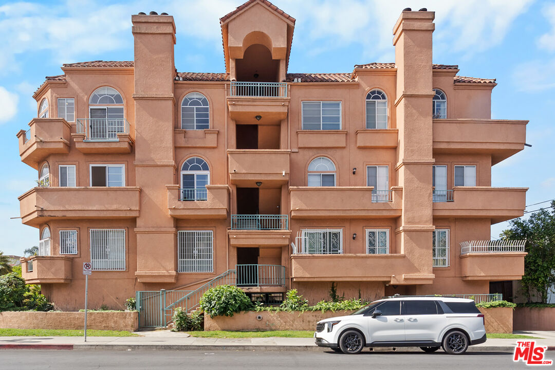 Property photo for 801 Lorraine Blvd, #301, Los Angeles, CA
