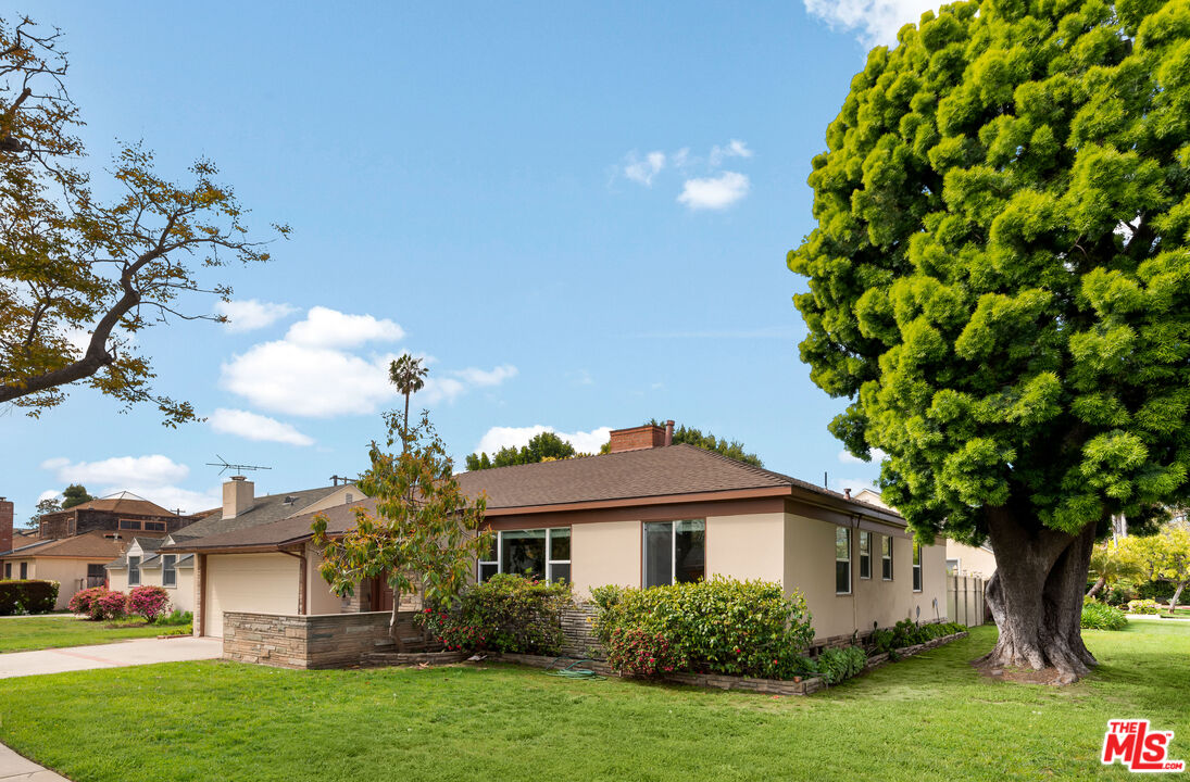 Property photo for 3101 Purdue Ave, Los Angeles, CA