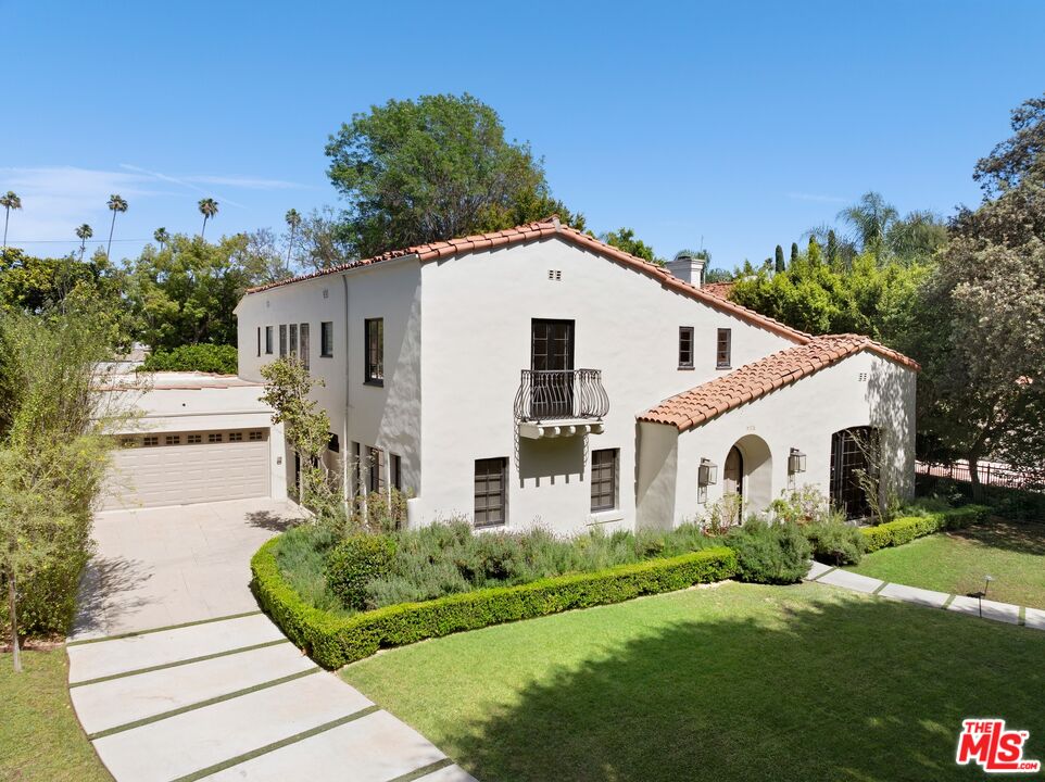 Property photo for 712 N Rodeo Dr, Beverly Hills, CA
