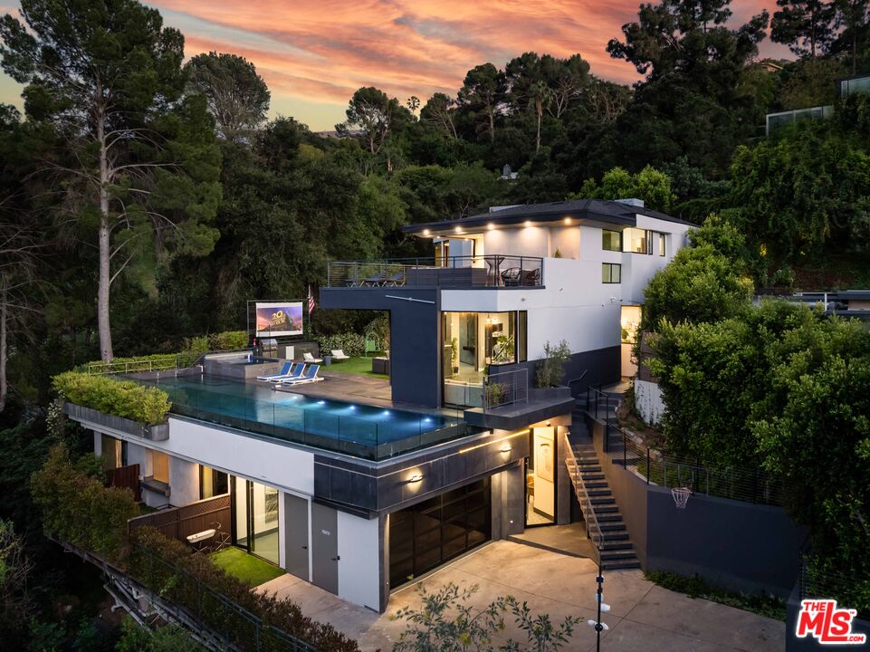 Property photo for 3712 Broadlawn Dr, Los Angeles, CA