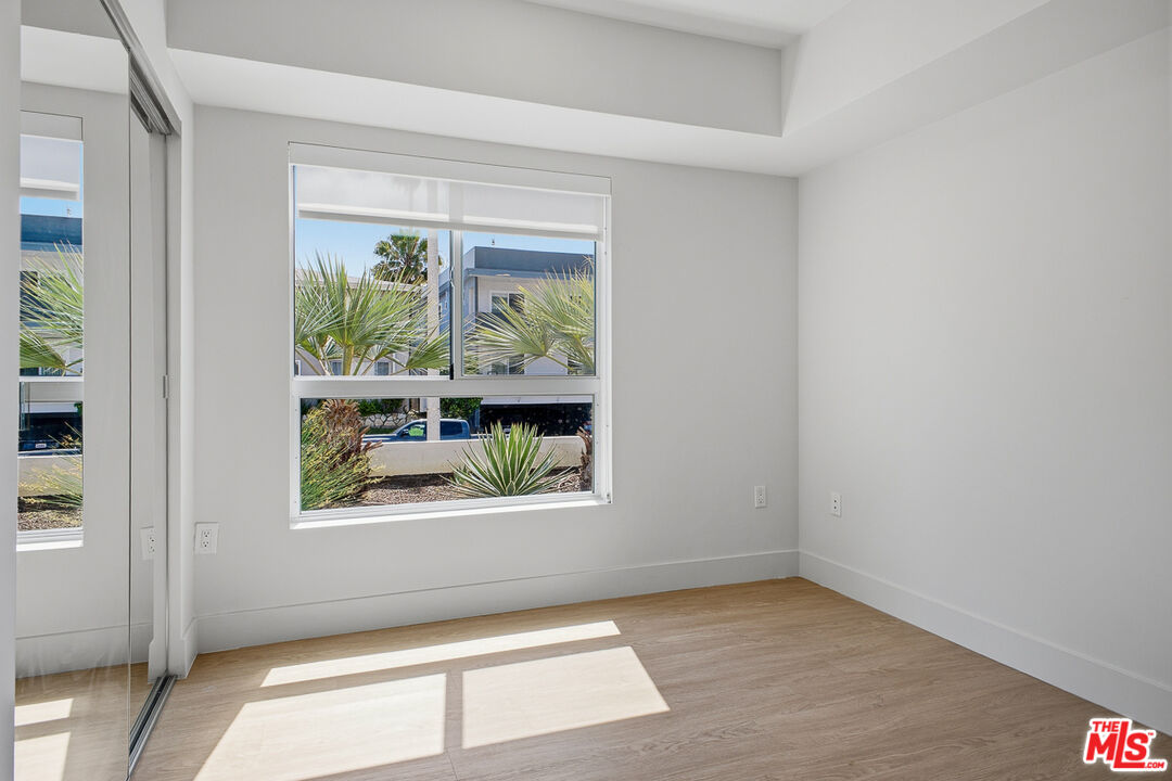 Property photo for 11837 Mayfield Ave, #106, Los Angeles, CA