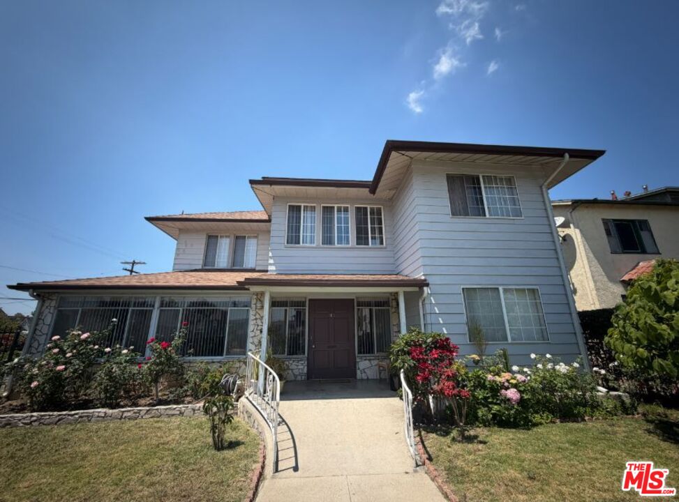 Property photo for 903 N Edgemont St, Los Angeles, CA