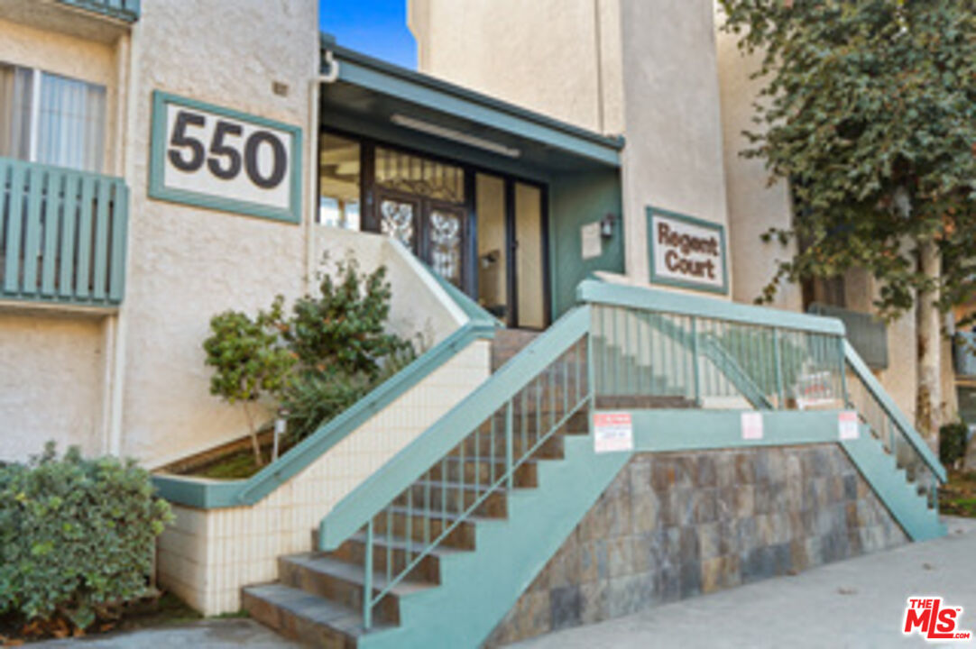 Property photo for 550 W Regent St, #330, Inglewood, CA