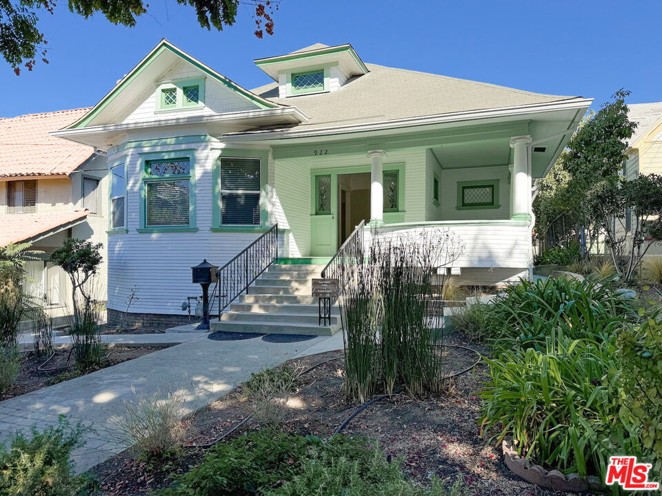 Property photo for 922 W KENSINGTON RD, Los Angeles, CA