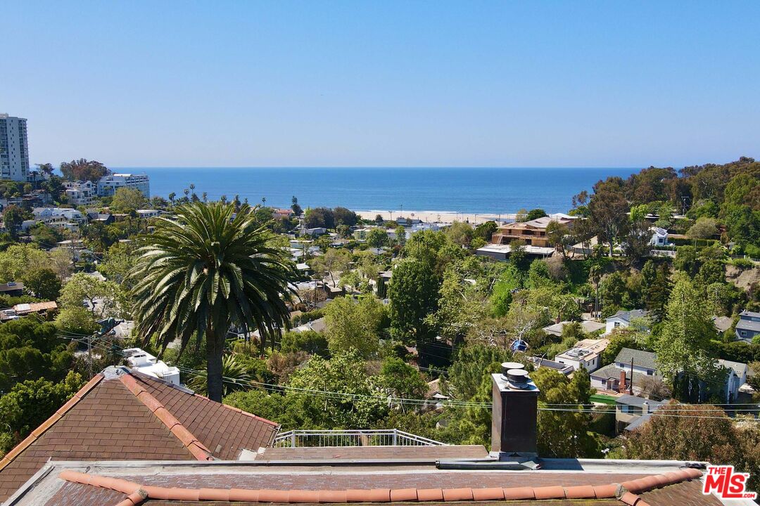 Property photo for 389 Upper Mesa Rd, Santa Monica, CA