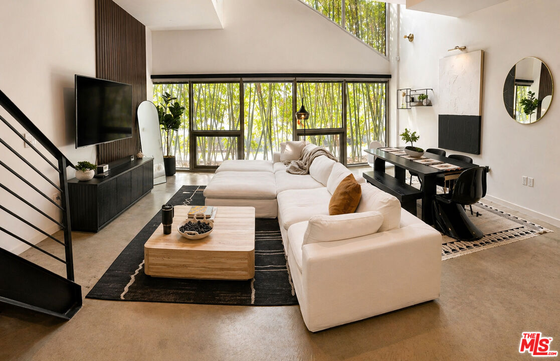Property photo for 803 Wilcox Ave, #2, Los Angeles, CA