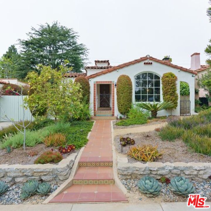 Property photo for 2317 Pearl St, Santa Monica, CA