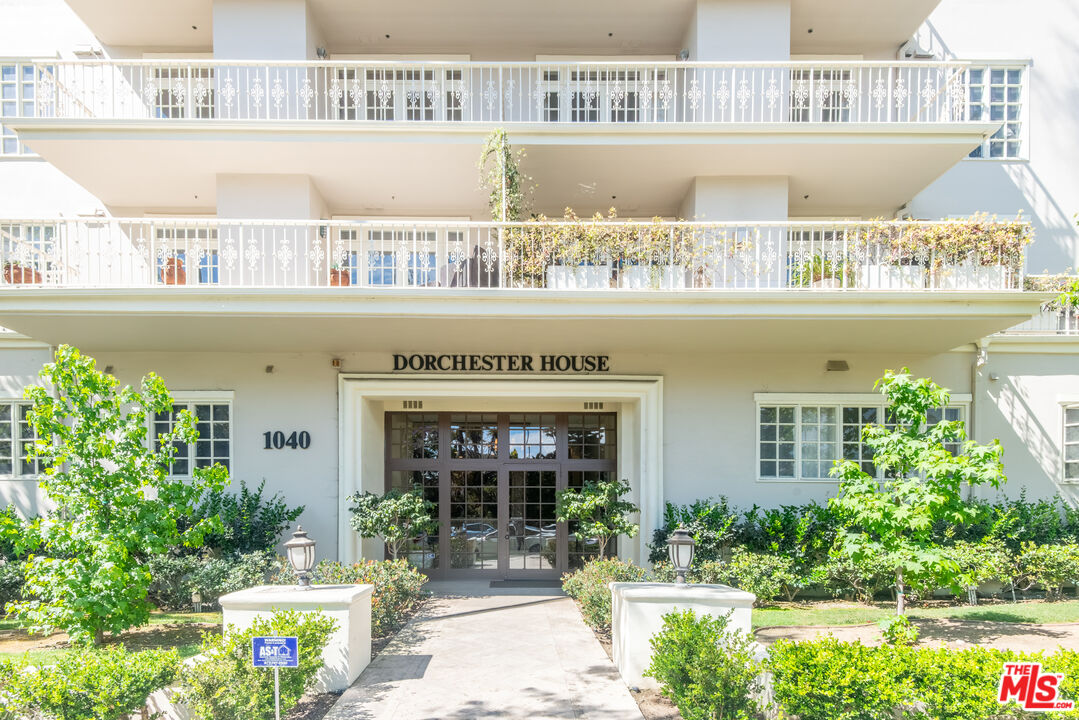Property photo for 1040 4th St, #107, Santa Monica, CA