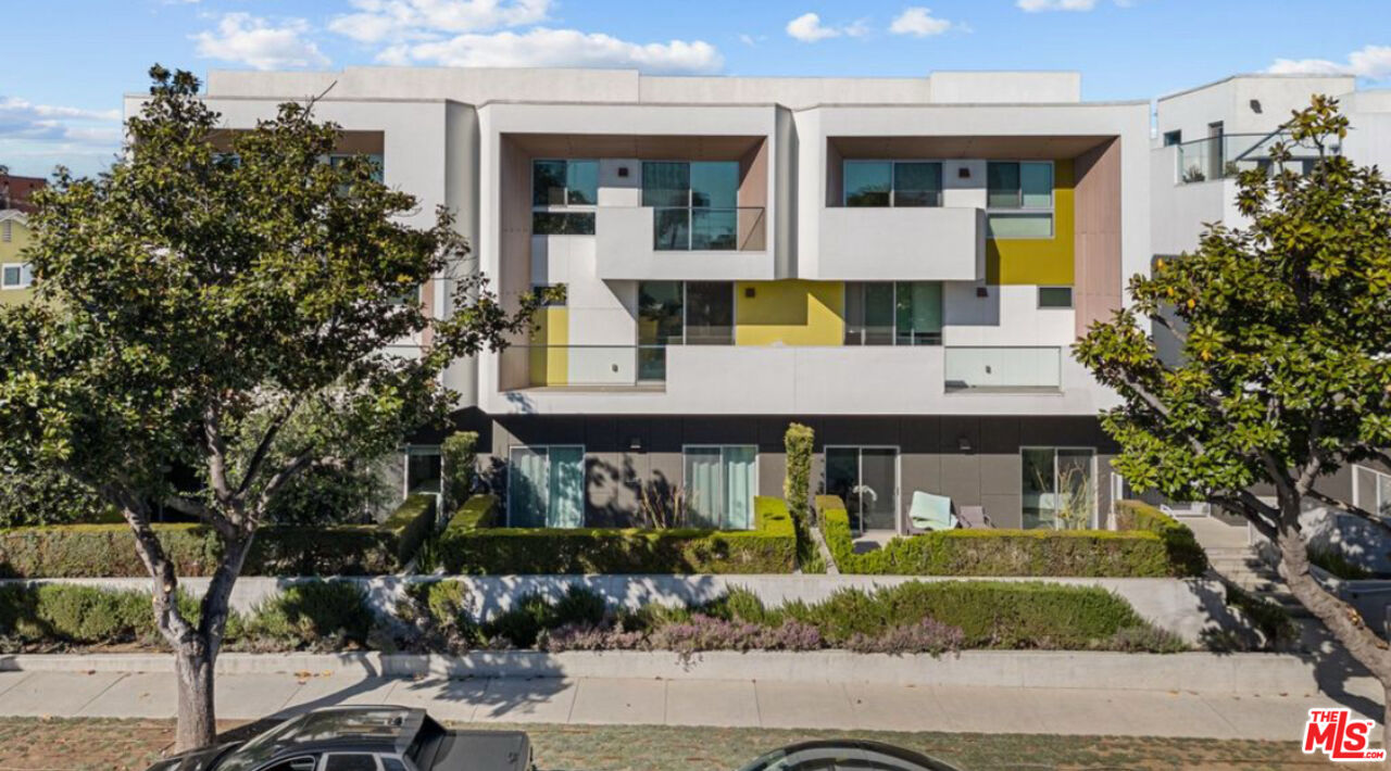 Property photo for 1433 14th St, #3, Santa Monica, CA